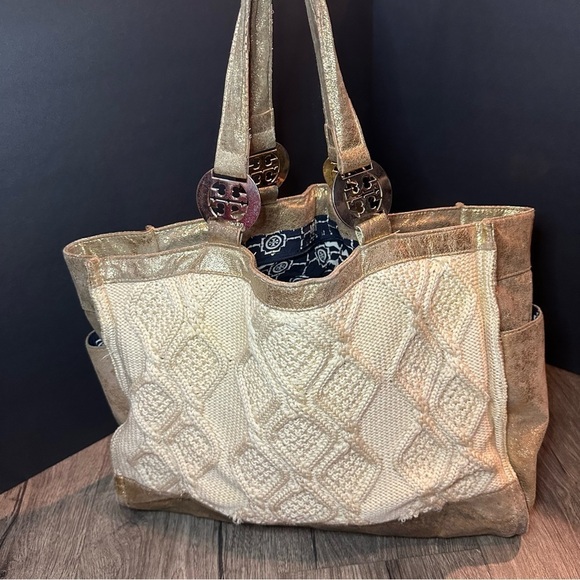 TORY BURCH Tote Bag Cable Knit METALLIC GOLD TRIM Wool Silk Lining Horse READ! - Picture 2 of 16